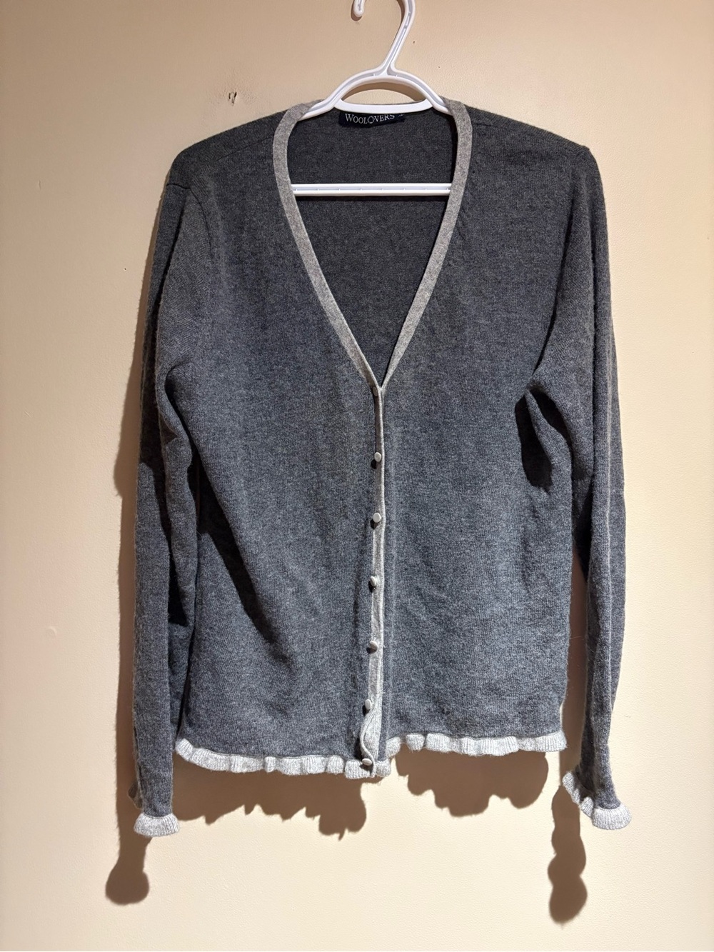 WoolOvers Cashmere Wool Blend Grey V-Neck Cardigan Size XL Hole Neutral Soft